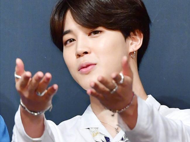 朴智旻跟车银优谁优秀,程潇车银优2016kbs歌谣大赏bts