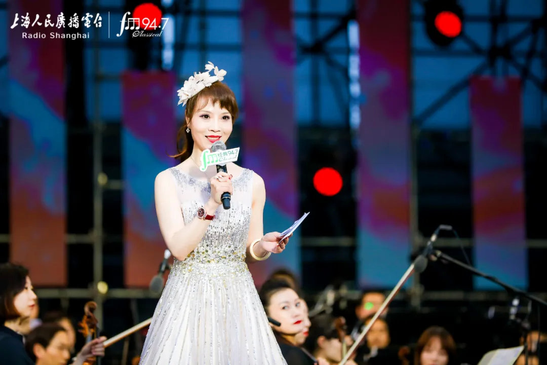 艺术赋能品质生活，提振城市消费信心。经典947辰山草地广播音乐节温暖收官