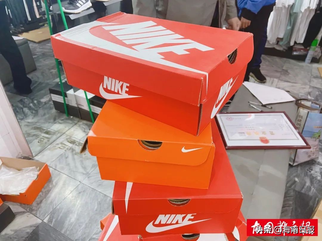 海口耐克阿迪达斯折扣店是正品么,海口观澜湖的nike店是真的假的