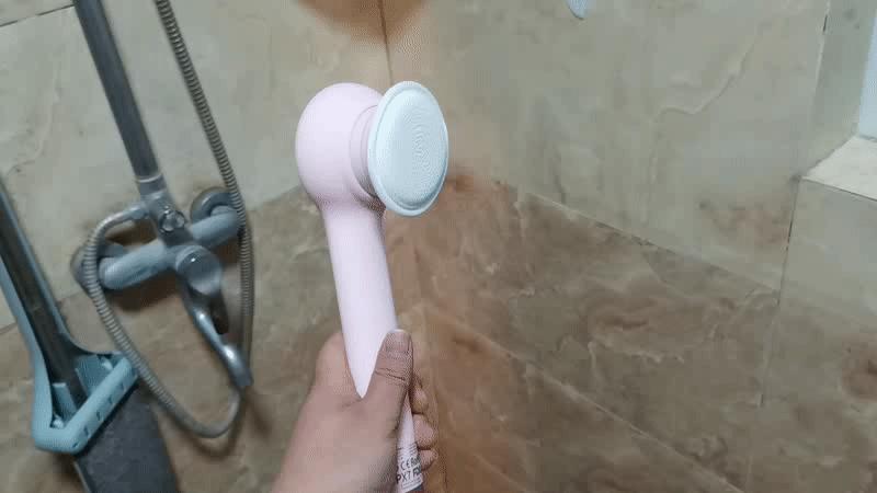 一个人完成洗澡挫背按摩打泡泡，inFace沐浴仪就是这么豪横