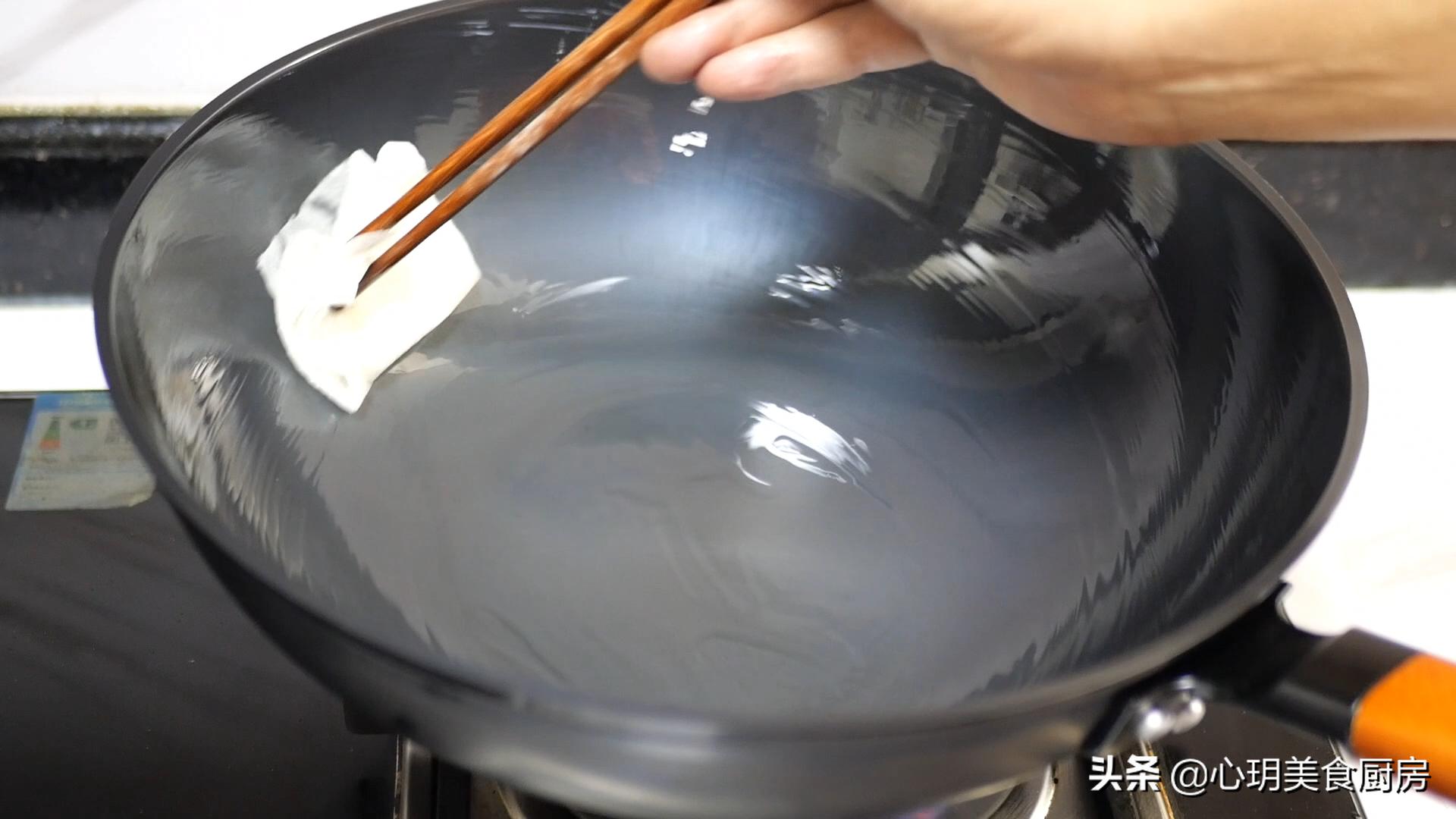 铁锅第二次开锅的正确方法不粘锅,生铁锅开锅正确方法不粘锅