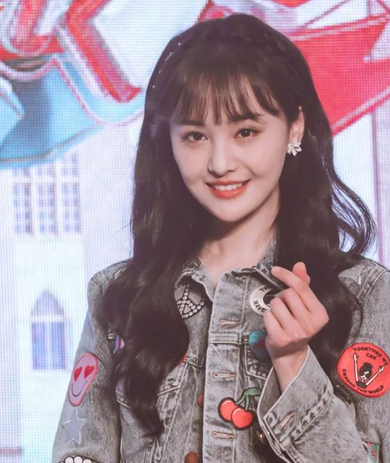 发际线秃有没有好的方法,发际线秃了一块怎么弄齐刘海