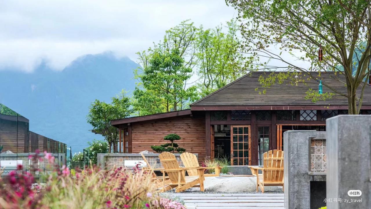 成都市内泡汤温泉第一名,成都周边温泉谷