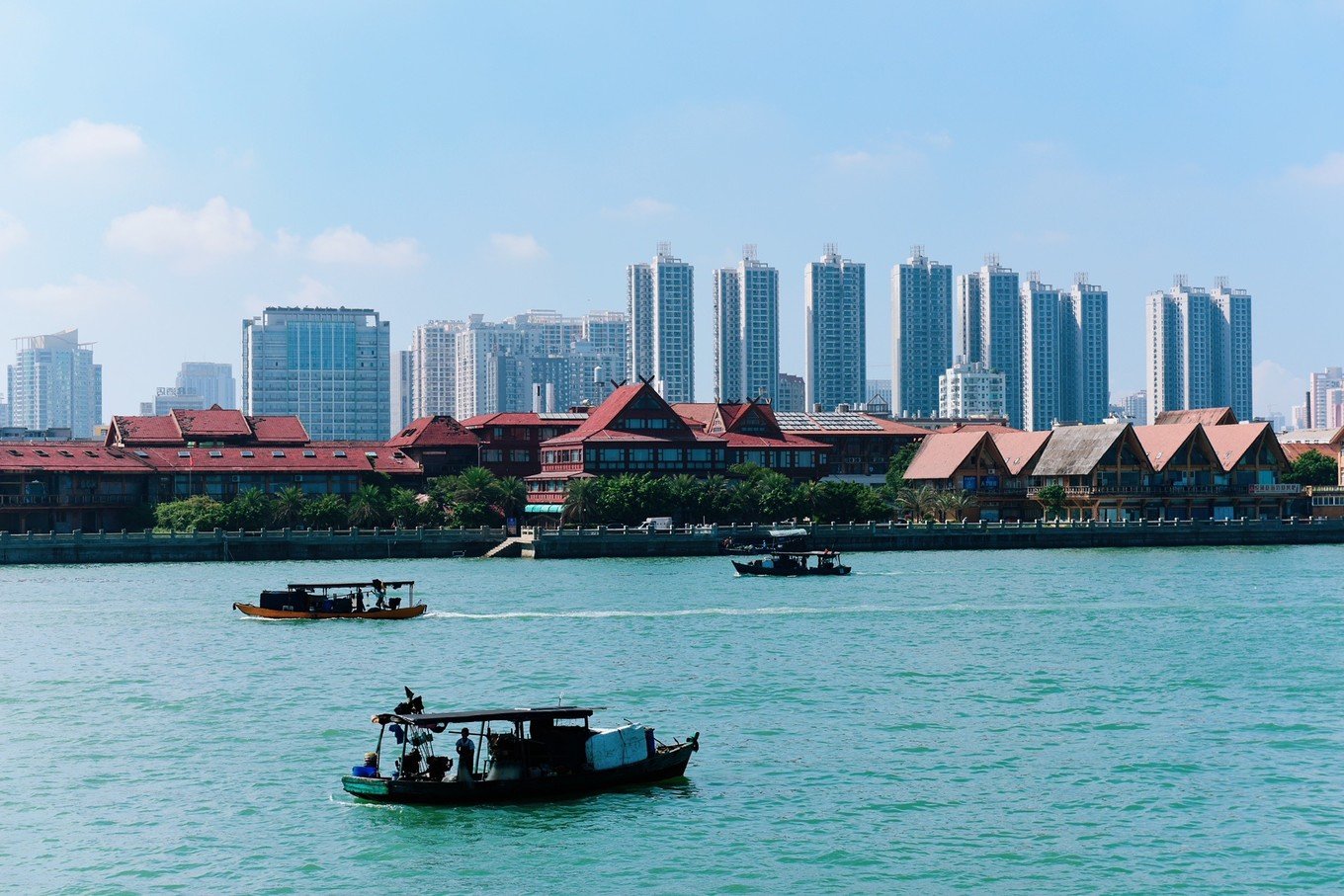 从北海坐游轮去海南海上观光,北海国际邮轮到越南