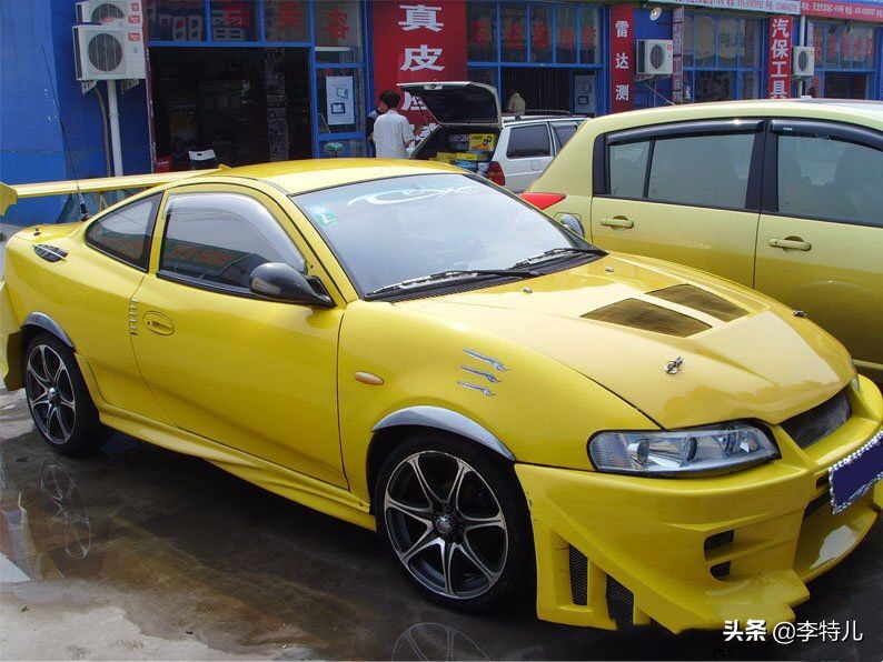 街头偶遇顶级跑车,国内街头罕见的超跑