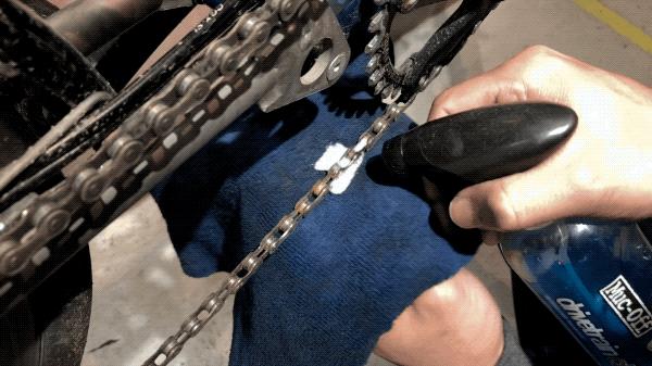 自行车链条怎么保养不生锈,自行车链条怎样保养是最好的