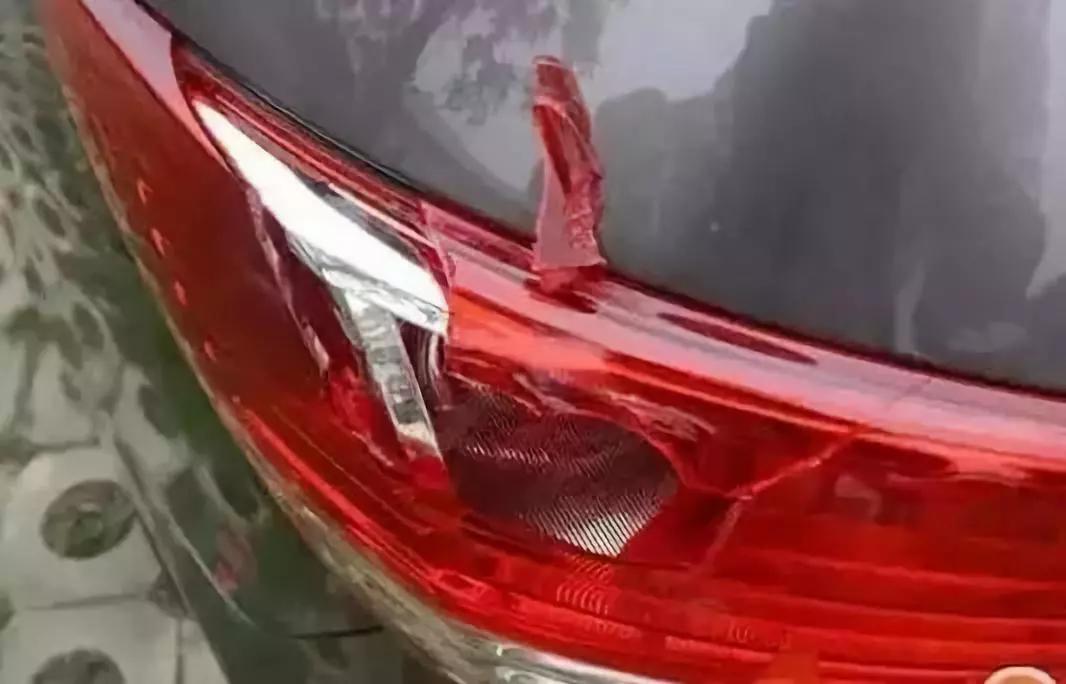 小刮小蹭怎么赔付,小剐小蹭保险赔吗