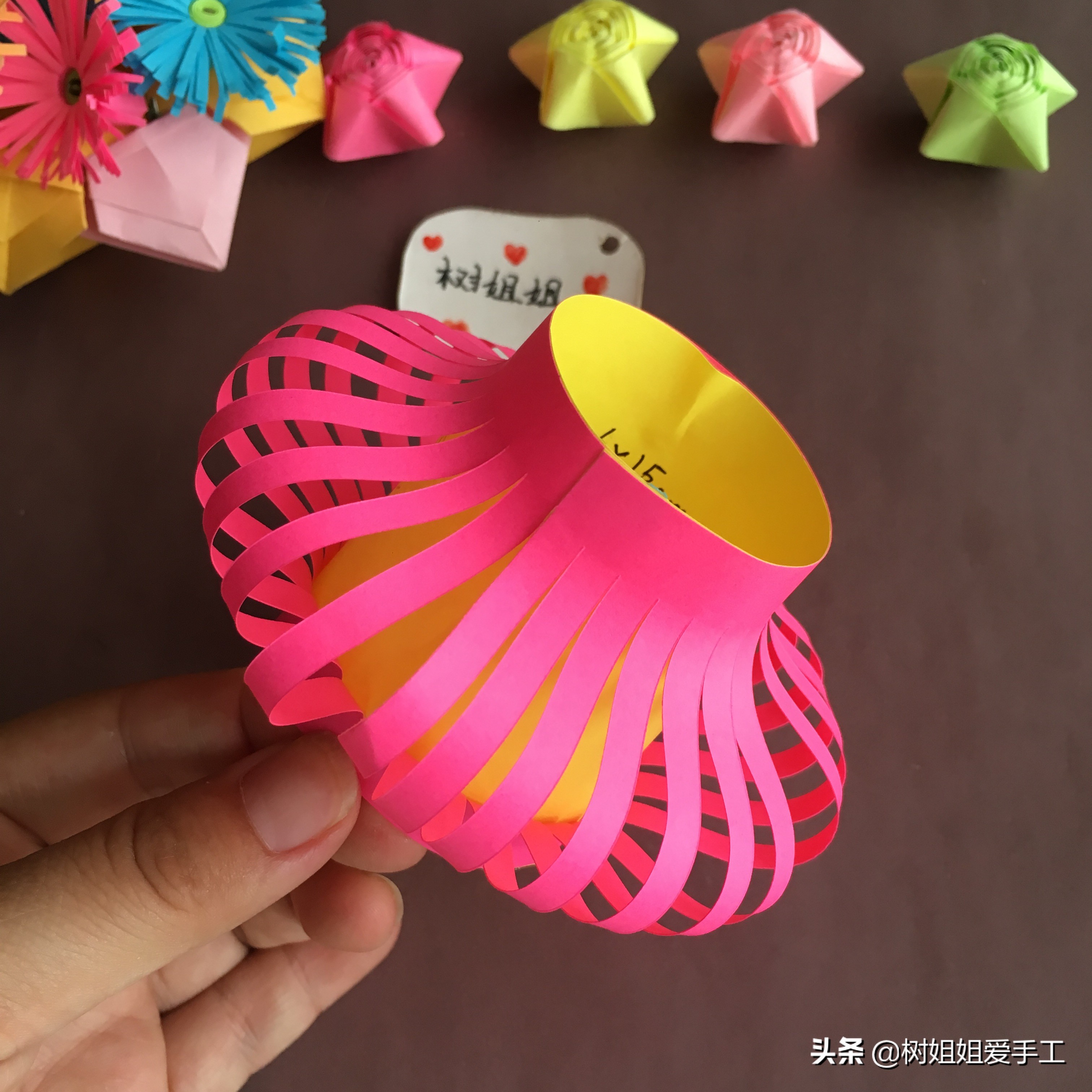 简单的折纸手工灯笼用长方形的纸,折纸手工兔年兔子灯笼详细教程