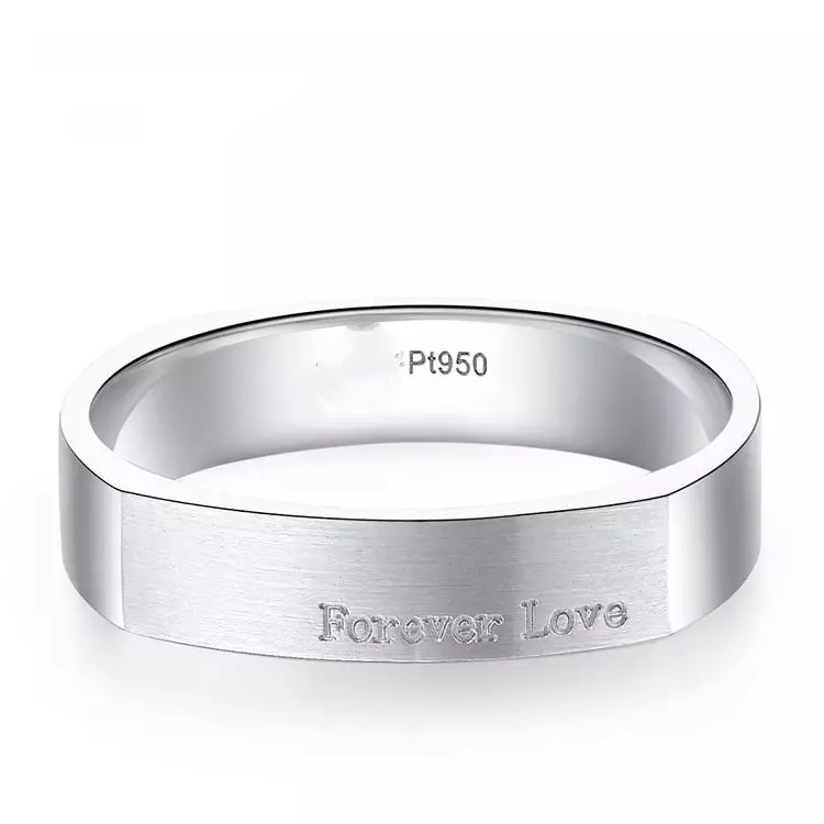 宝诗龙宝格丽什么档次,宝诗龙戒指男士哪个颜色好看