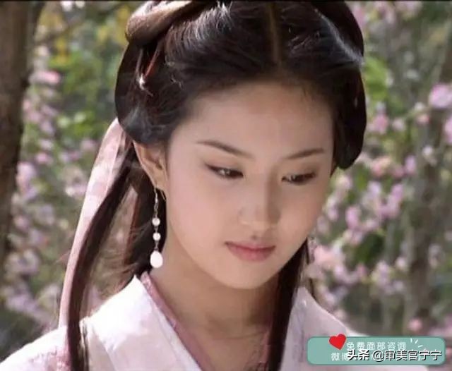 鼻子宽大眼距过近,鼻子宽度大于眼间距原因