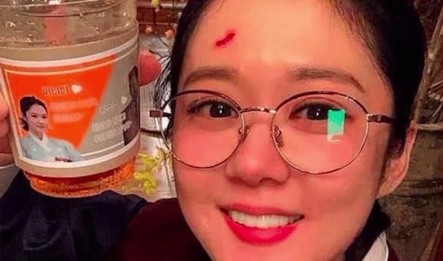 曾经的刁蛮公主张娜拉沦为“服务员”,消失10年她经历了什么