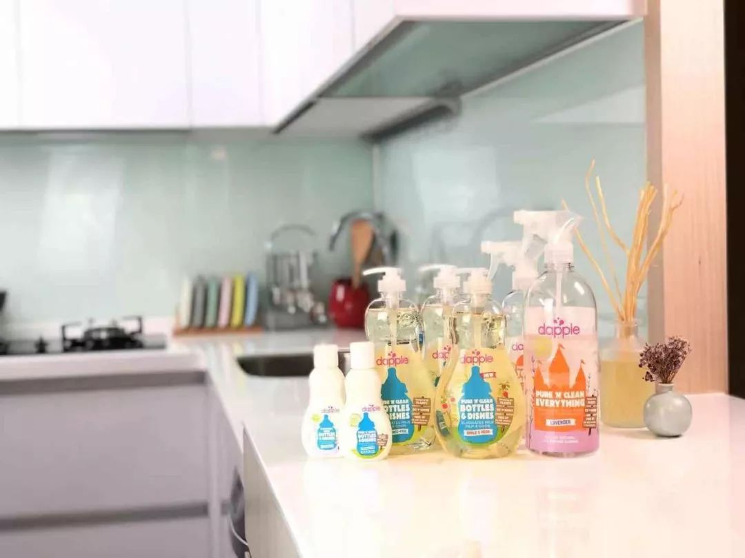 为逃避家务，两位妈妈研发了懒人清洁神器，竟让儿科医师签名推荐