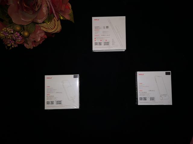 爱沃可iwalk二合一无线充电宝,爱沃可iwalk充电宝typec