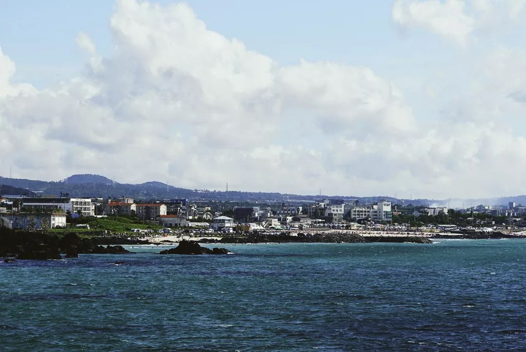 去济州岛吃海鲜贵吗,去韩国吃炸鸡多少钱