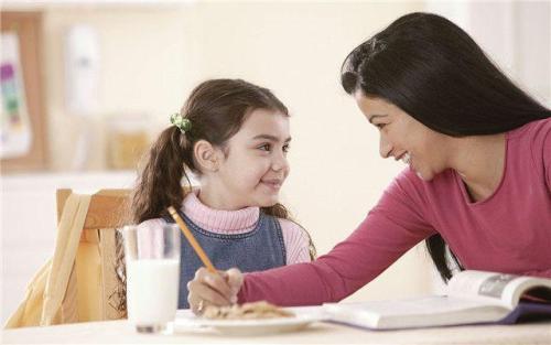 幼儿园孩子经常拉裤子怎么引导,孩子上幼儿园总拉裤子怎么回事