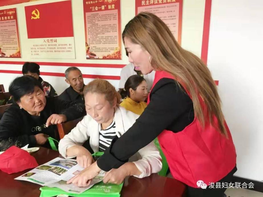 亩产万元，情暖百姓！——看鹤壁最美芦笋姐刘海燕如何带村民致富