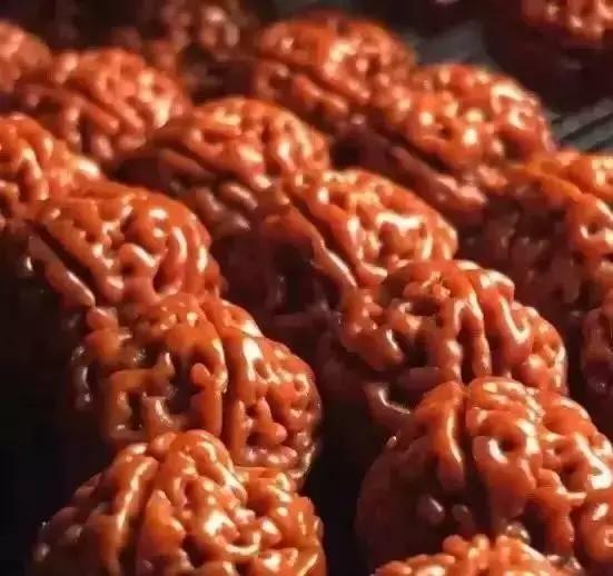 金刚菩提变黑怎么补救,金刚菩提变黑后用什么刷子