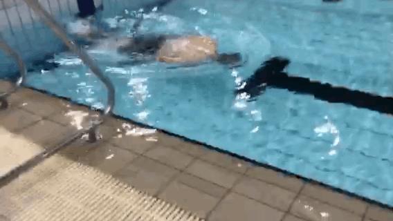 游泳教学零基础青蛙泳,蝶仰蛙正确游泳方法