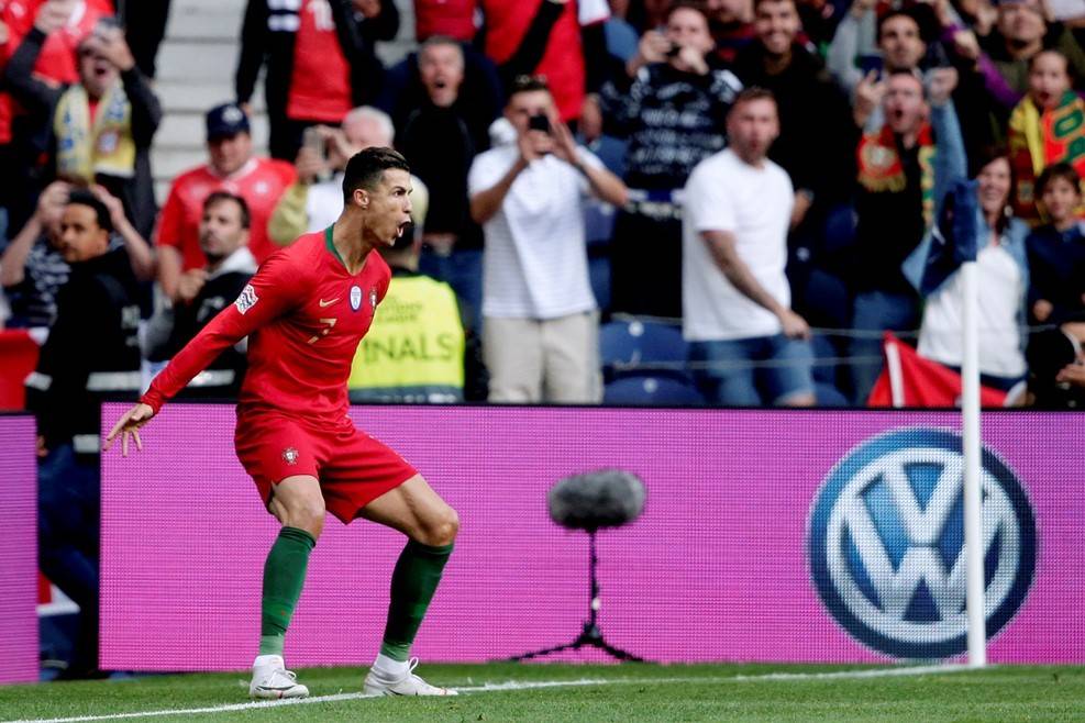 c罗戴帽逆转马竞,c罗欧冠连场戴帽