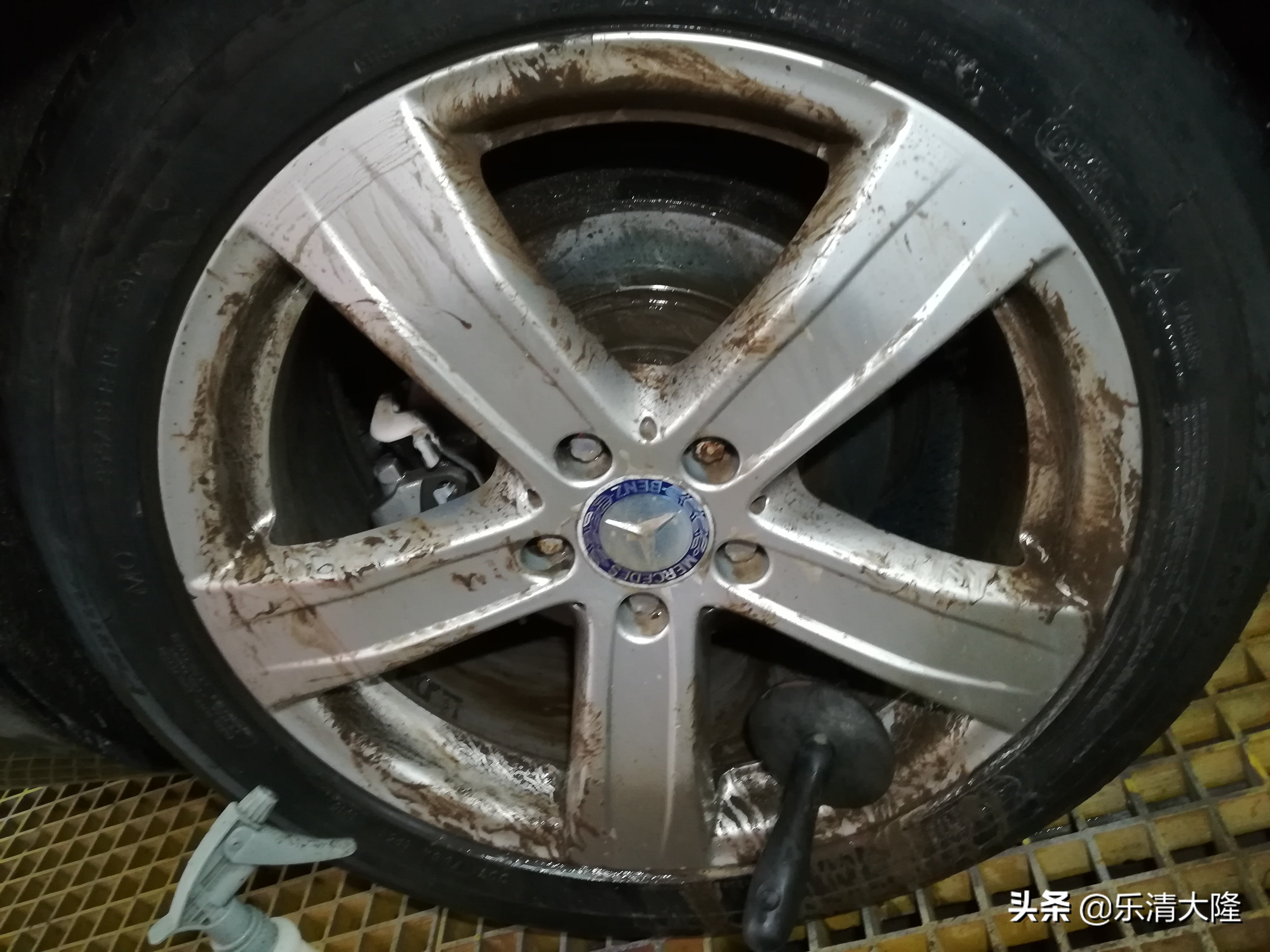 奔驰s350门边镀铬条,奔驰s350座椅清洗翻新