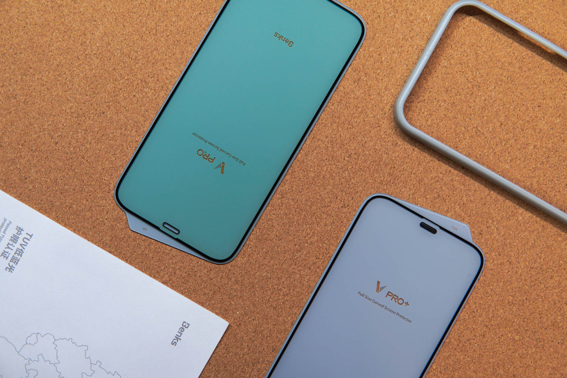 iphone12硅胶壳和皮革哪个好,iphone12promax钢化膜