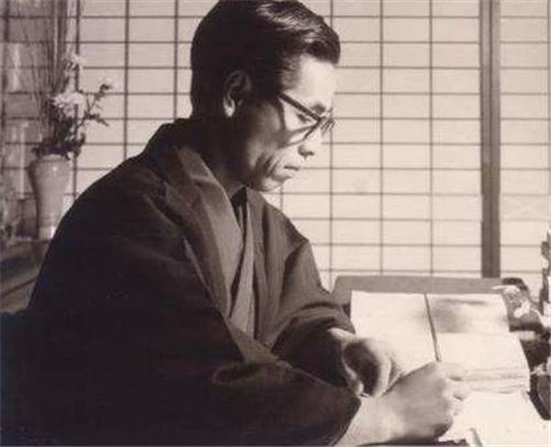 为牟利，往婴儿奶粉里加*霜砒**？电影都不敢拍的情节在日本真实发生