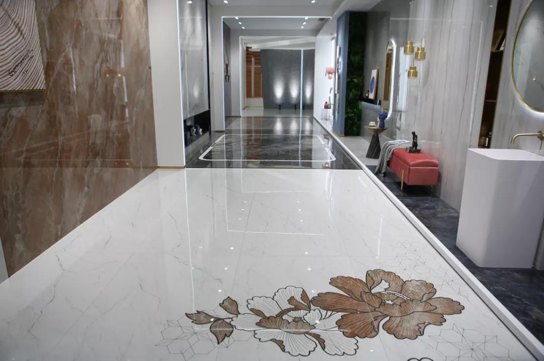 冠星王澜系列展厅效果,冠星王陶瓷佛山总部展厅