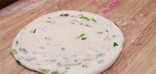 葱花饼发面用热水还是冷水,鸡蛋葱花饼用温水还是冷水