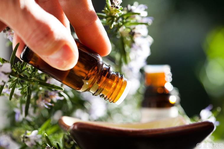 茶树精油适合什么痘痘,茶树精油祛痘的正确用法