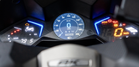 24款光阳ak550试驾,光阳ak550真实用车感受