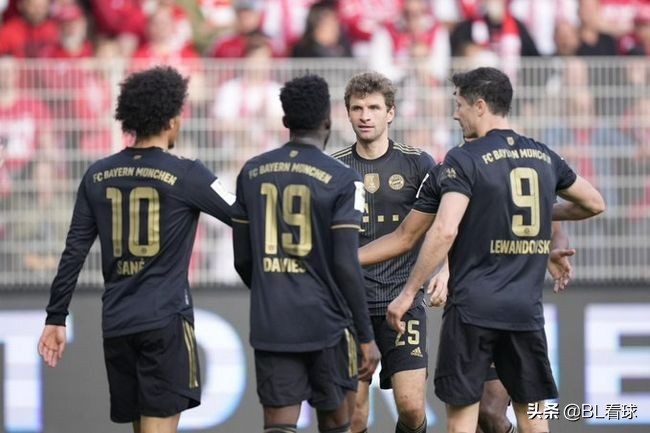 c罗对阵热刺戴帽,c罗集锦对阵热刺