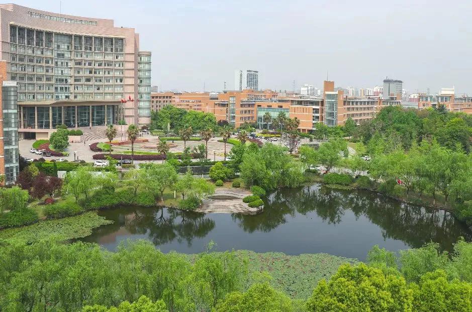 杭州美职学校风景,杭州美丽学校评选