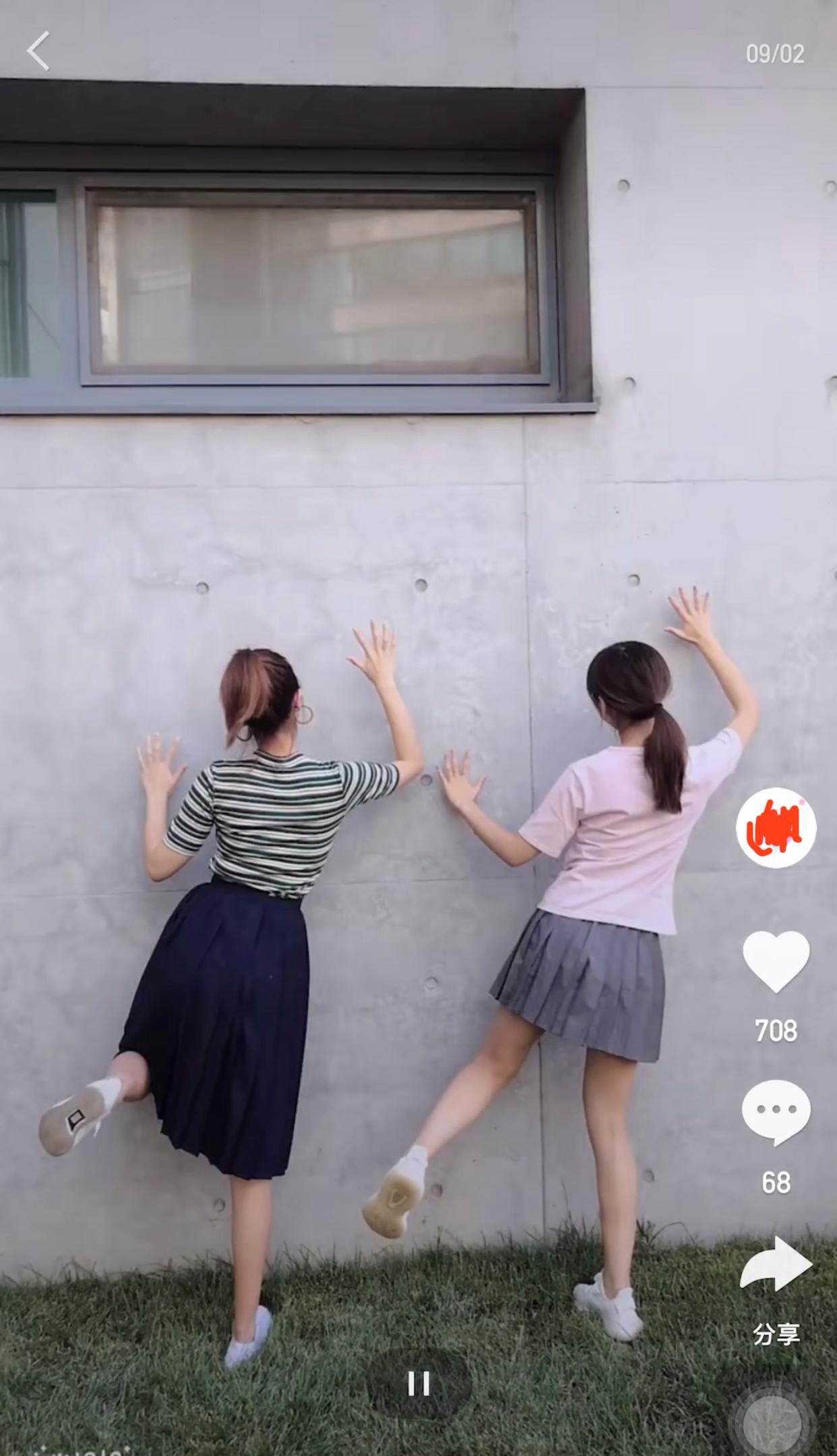 当你学会了闺蜜的拍照方式时,闺蜜拍照日常姿势两人