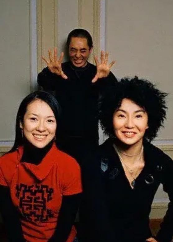 56岁张曼玉旧照,张曼玉50岁后写真