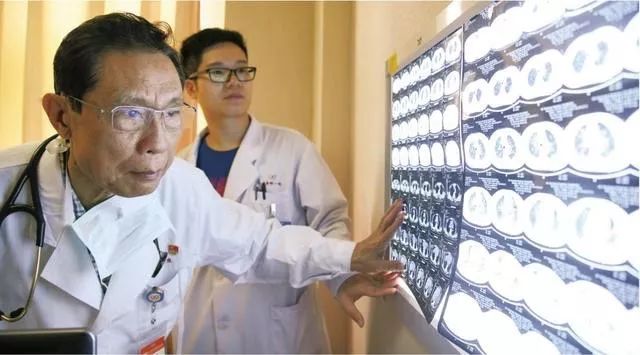 钟南山100字介绍,钟南山介绍100字左右