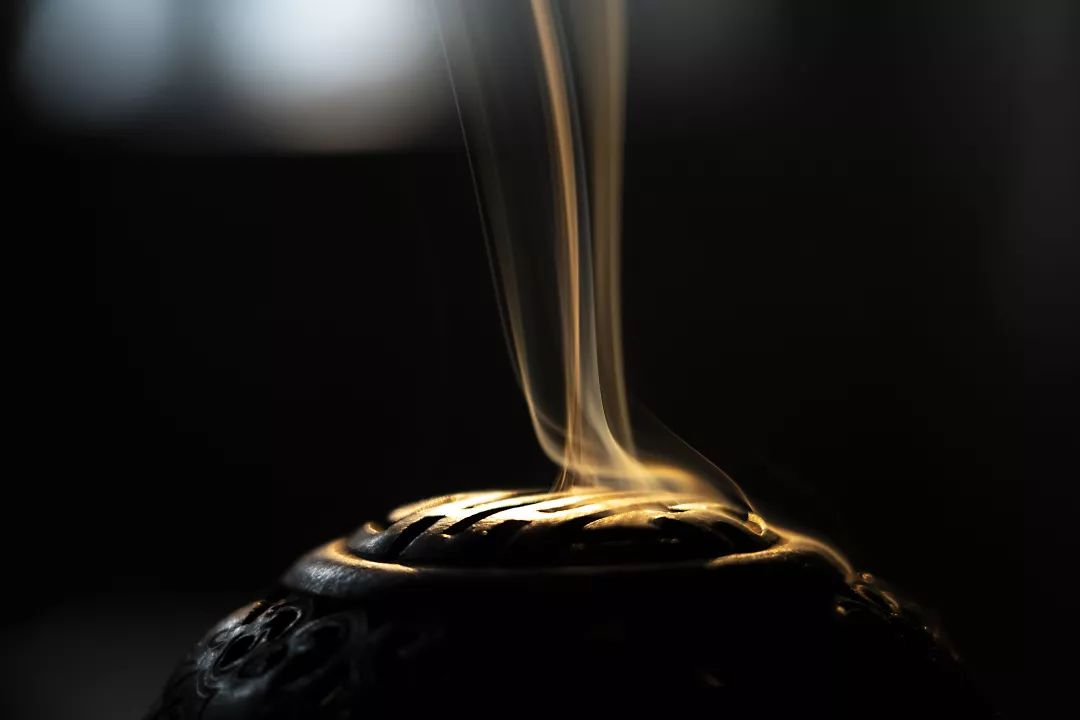 求佛用哪种香最好,佛供香哪个地区的比较好