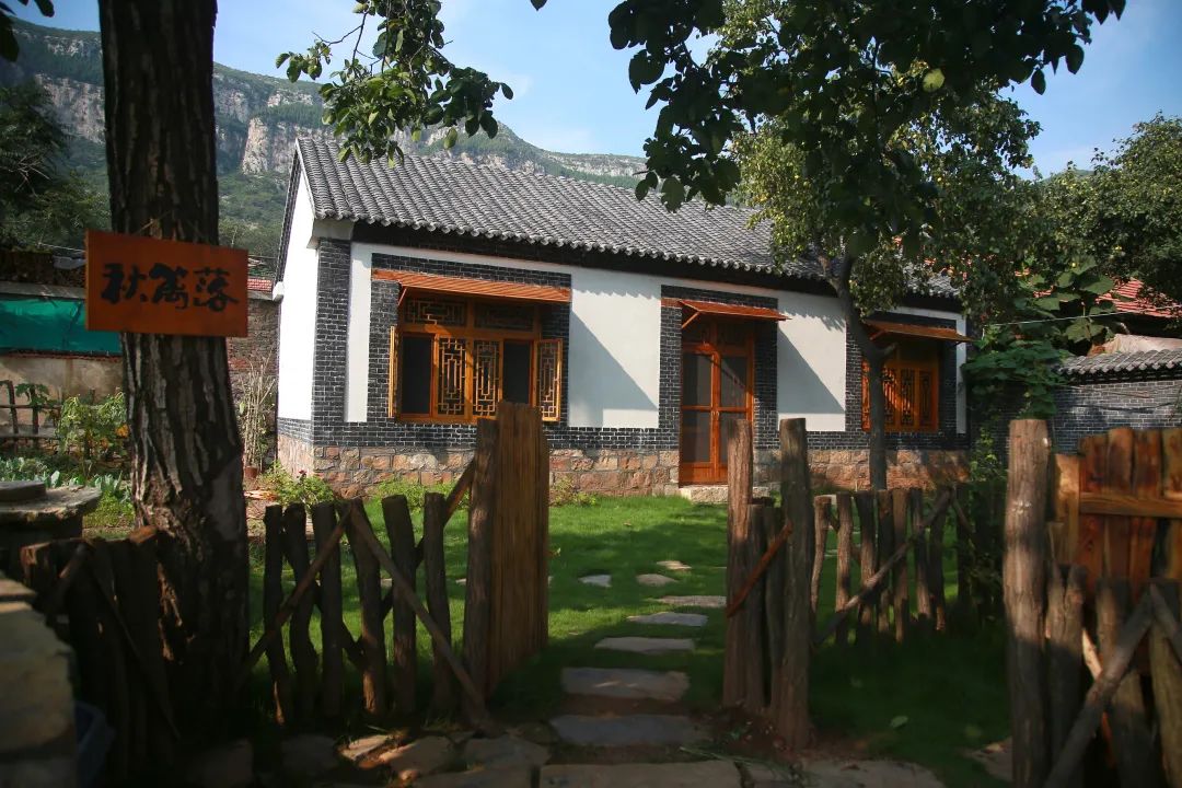 济南市灵山风景区,济南古香古色的景区