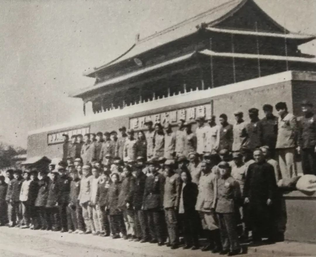 中国警服变迁的历史意义,警服变迁可以反映出什么