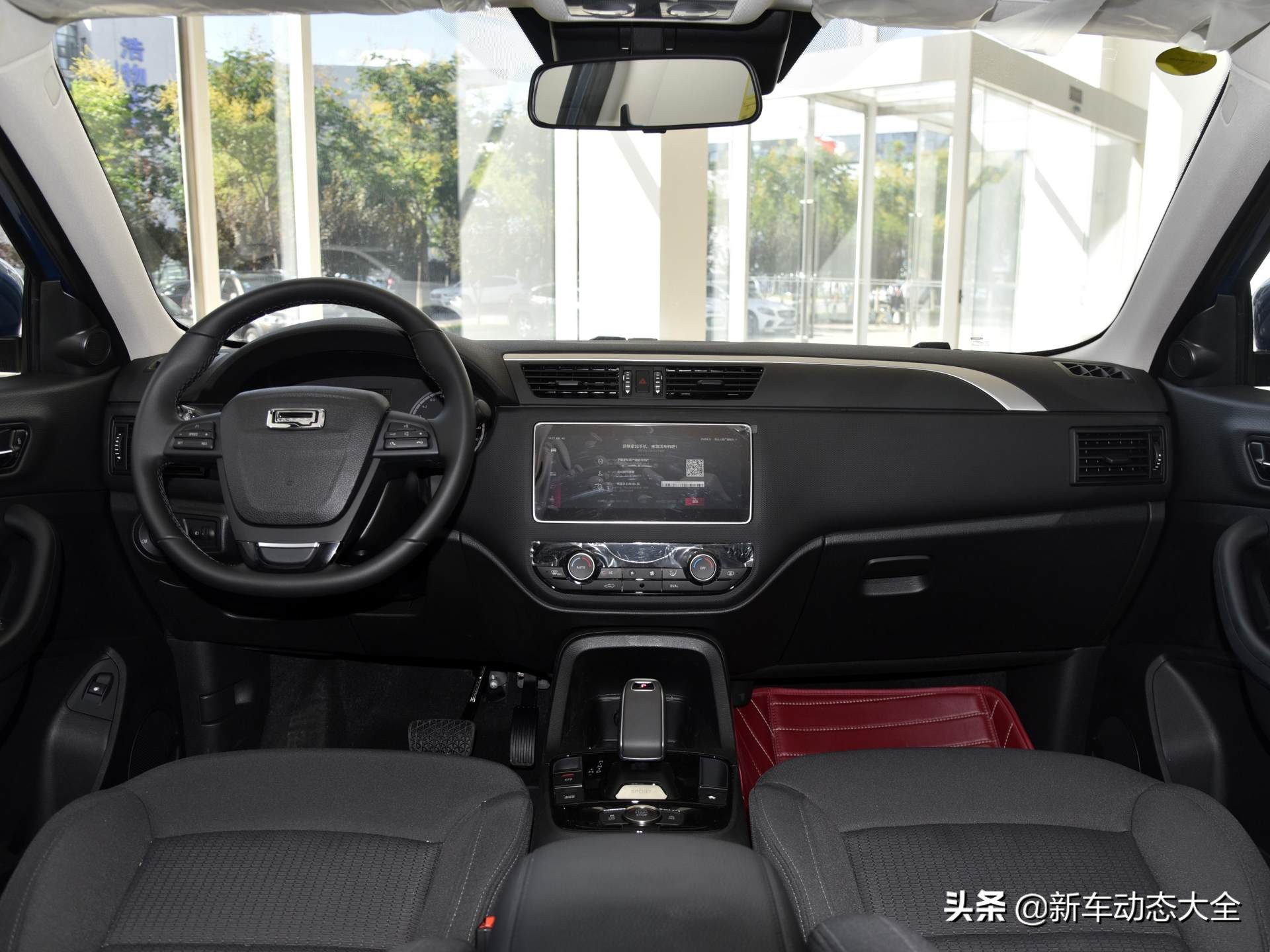 6.6L油耗1.6T精品SUV,配置不错皮实耐用,实拍观致5