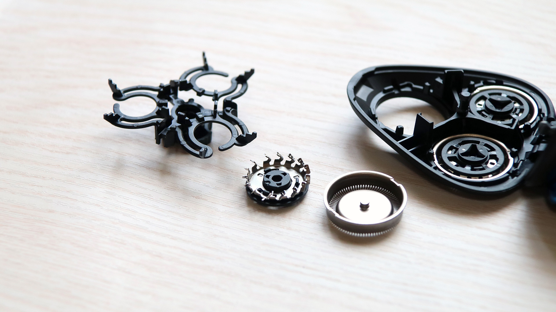 飞利浦剃须刀s4302测评,插电式剃须刀电动男士