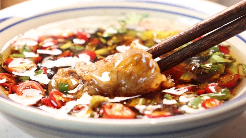 等位2000桌的“卤校长”杀进人广！女生来，免费吃