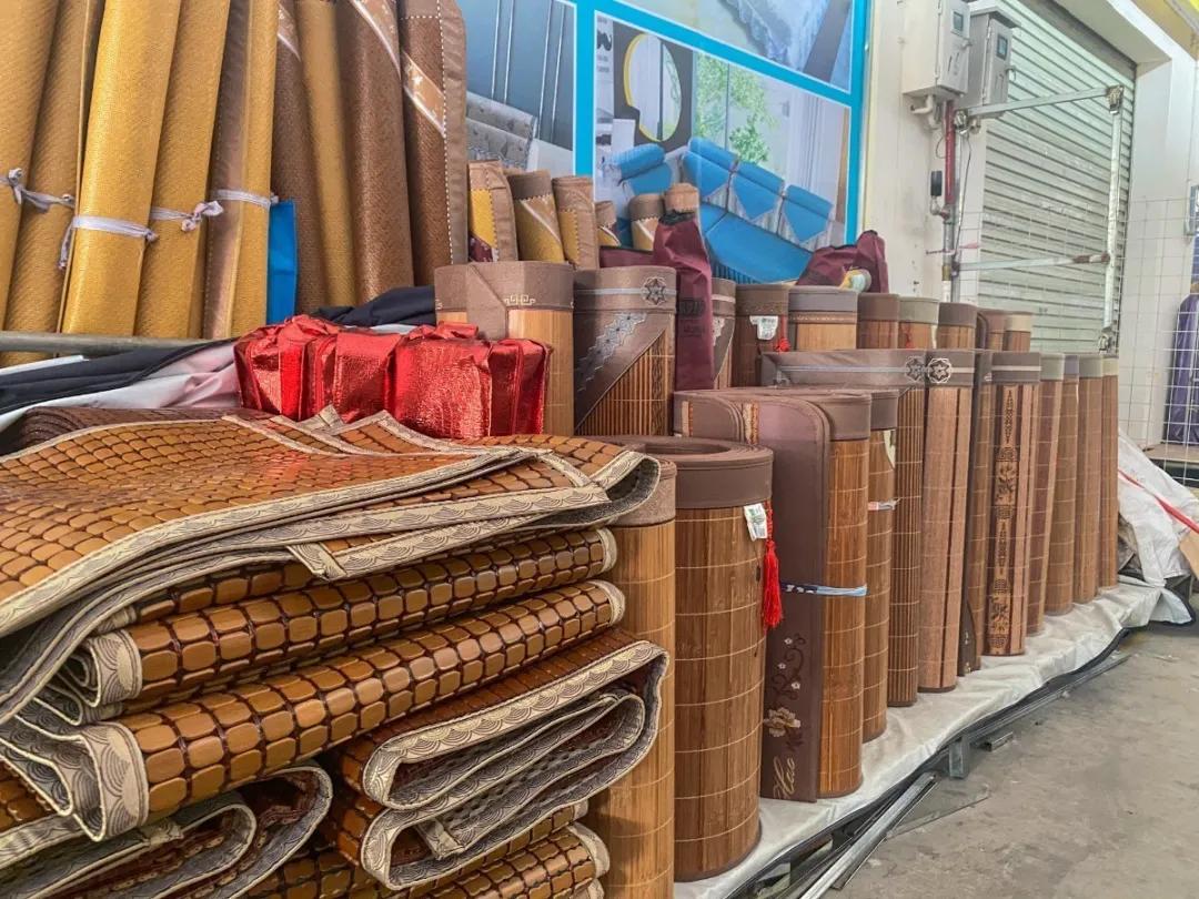 霞山外贸纺织城、服装城618狂欢节，消费满58元抽奖，100%中奖