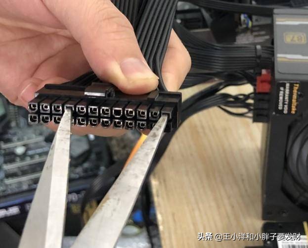 tt电源哪个系列好,tt电源和航嘉电源哪个好