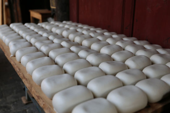 云贵川渝一家亲完整版,云贵川渝一家亲后面一句