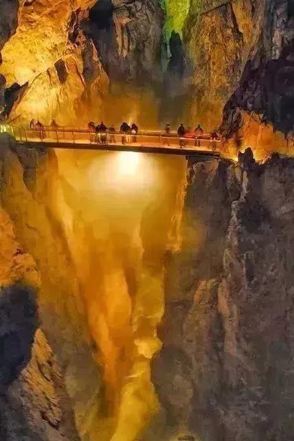 天路天路，难得一见！震撼你的双眼