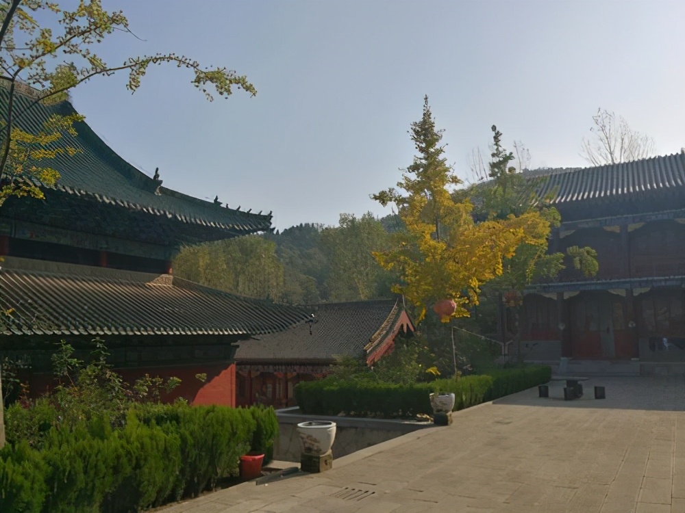 嵩山佛寺遍山坳：成千上百均有名