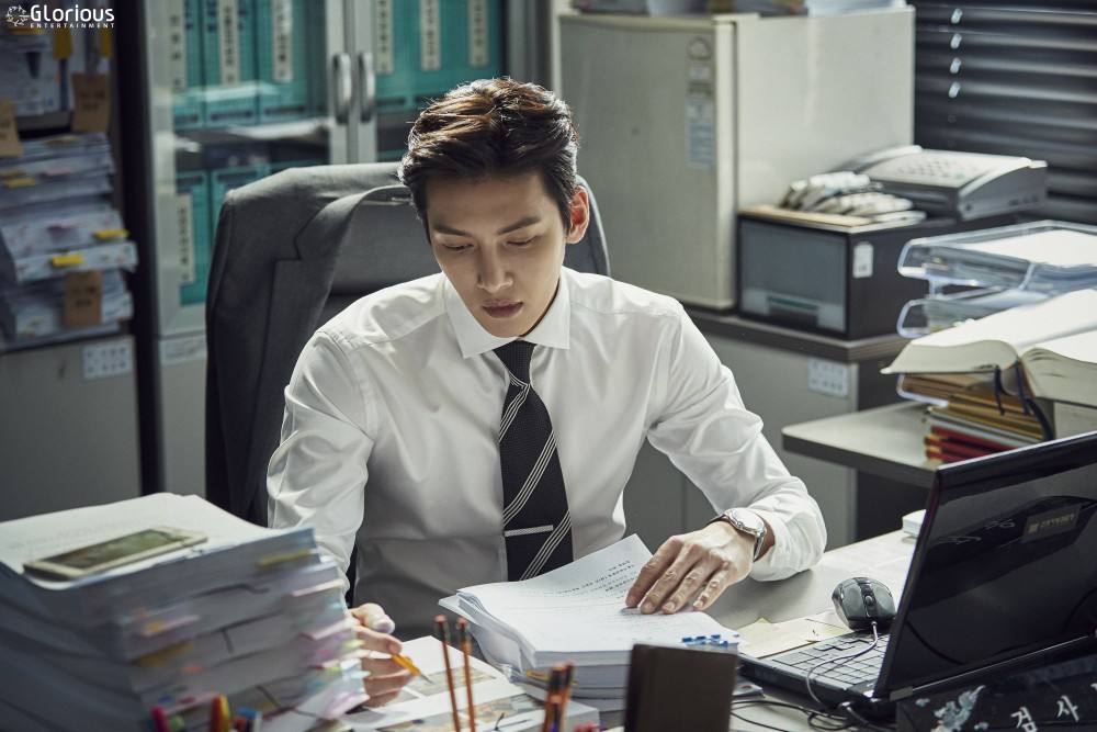 韩剧中哪些超聪明的男主角,韩剧里那些温柔体贴的男主们