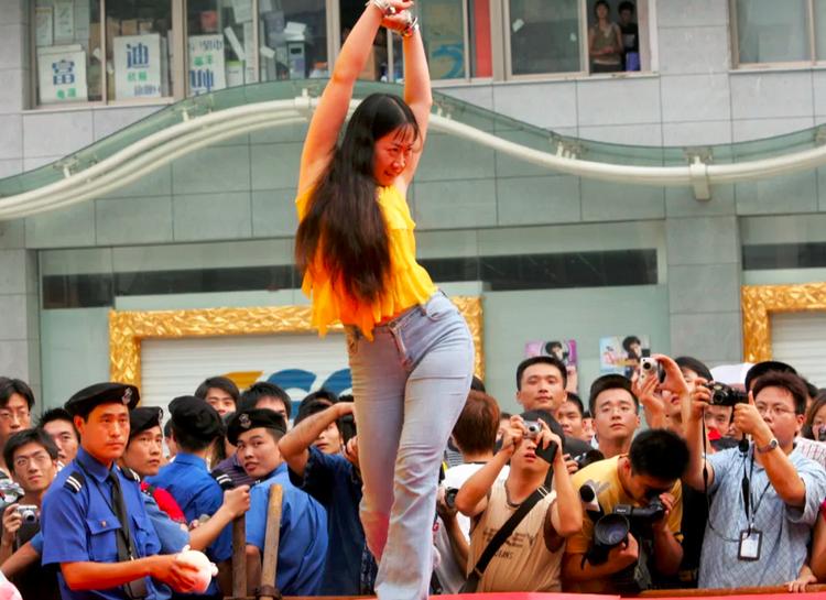 网红鼻祖凤姐最新状况,网络红人凤姐现状