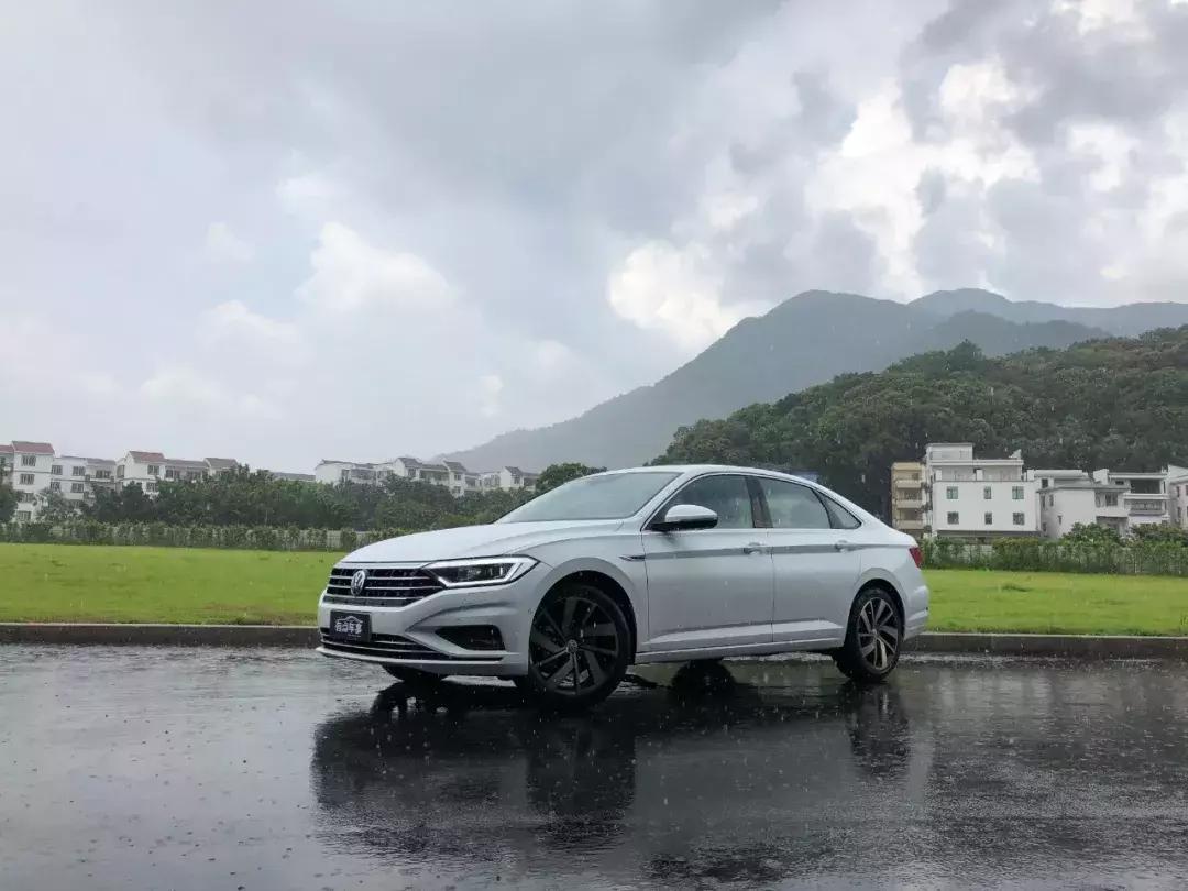 全新速腾280tsi自动超越版lite,全新速腾280tsi超越版lite