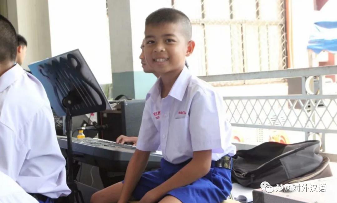 去泰国当中文老师需要什么条件,去泰国当中文老师靠谱吗